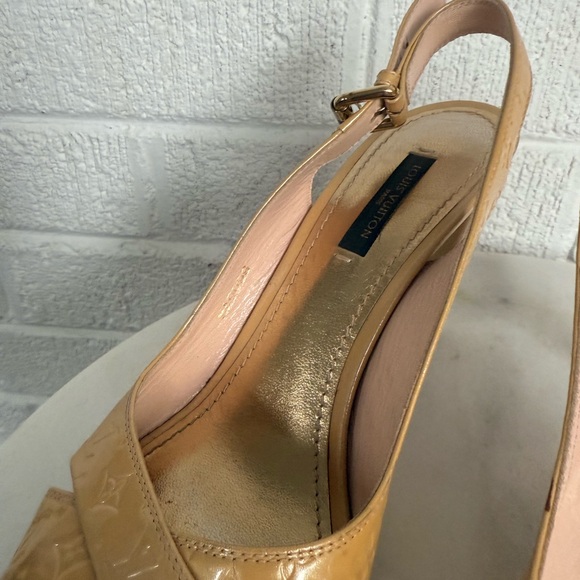 Louis Vuitton Tan Slingback Heels - Picture 8 of 16